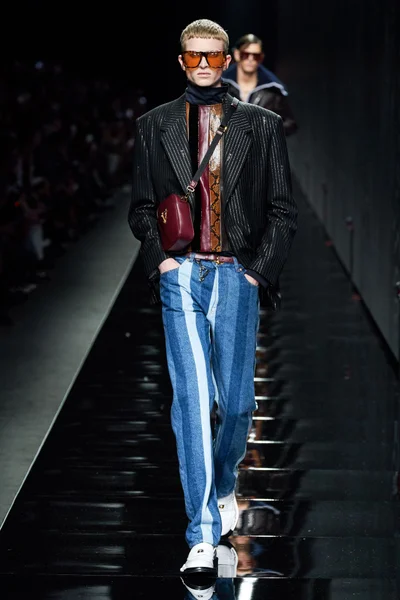 Look 51